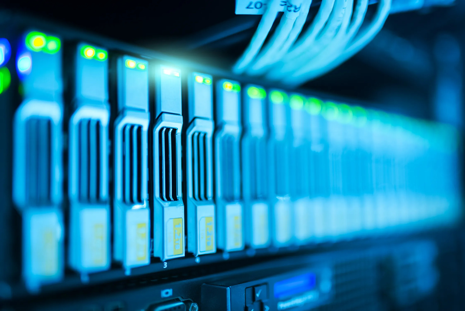 7 Reasons Why Migrating To The Cloud Is A Smart Move